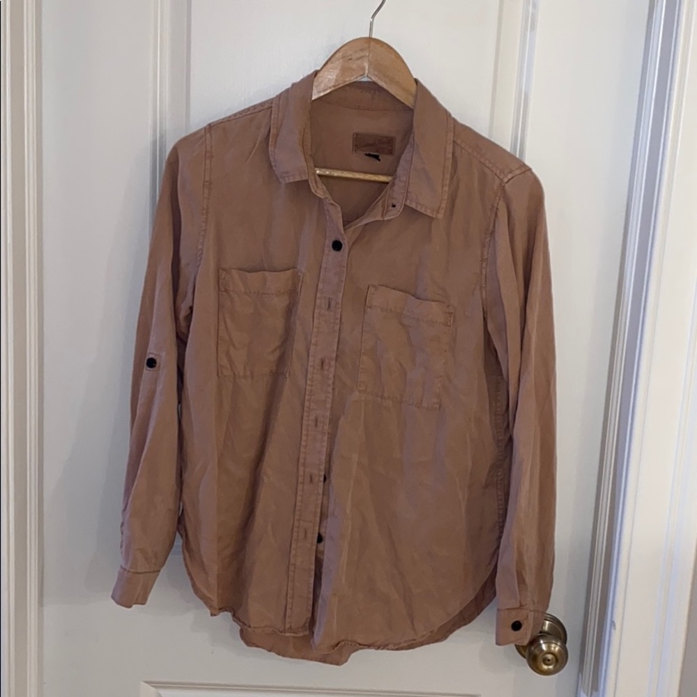 Universal thread pale pink button down shirt